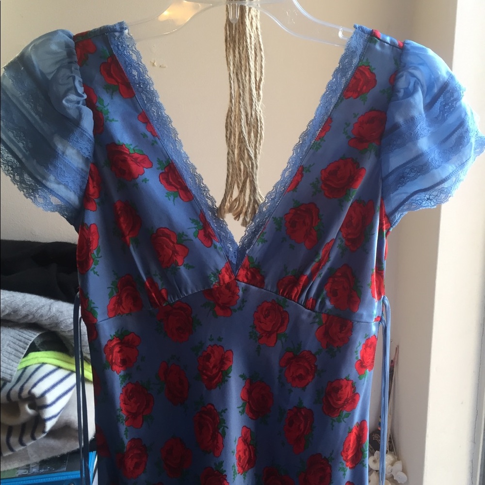 Beautiful silk dress by Betsy Johnson.